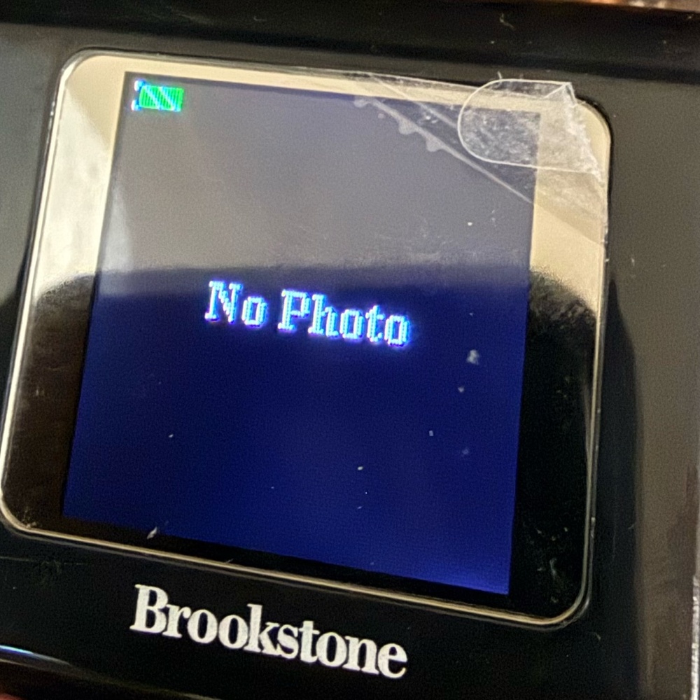 BROOKSTONE Digital Photo Keychain - Picture 12 of 12